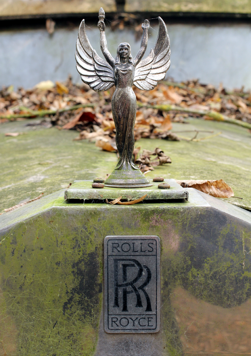 Urbex Rolls_Royce_150dpi.jpg